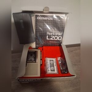 Olympus L200 Pearlcorder Microcassette Voice Recorder (504544) READ DESCRIPTION